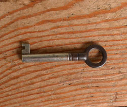 q-250-f アンティーク ガラスキャビネット