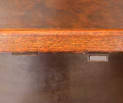 q-295-f アンティークサイドボードのマグネット