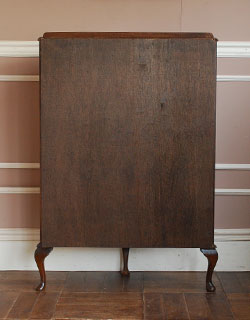 q-305-f アンティークガラスキャビネットの後ろから