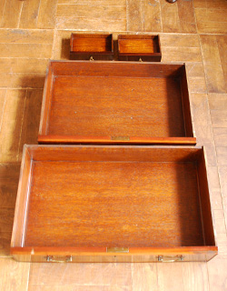 q-323-f アンティークビューローの引き出し