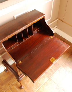 q-343-f アンティークビューローの開閉