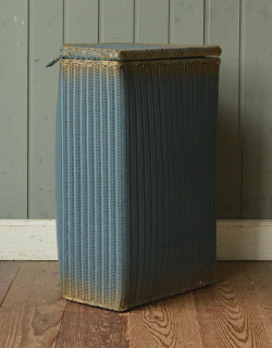 q-350-f アンティークロイドルームボックス（ブルー）の横