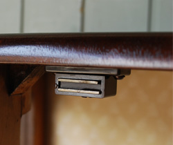 q-352-f アンティークガラスキャビネットのマグネット