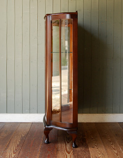 q-352-f アンティークガラスキャビネットの横