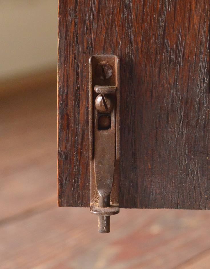 q-386-f アンティークカップボードチェストのストッパー