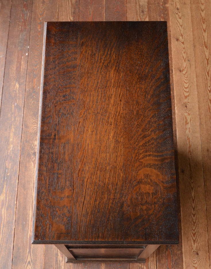 q-386-f アンティークカップボードチェストの天板