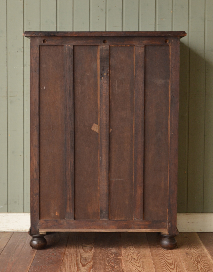 q-386-f アンティークカップボードチェストの後ろ