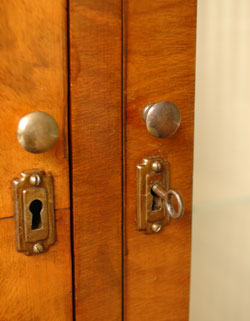 アンティークショーケース