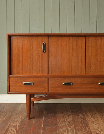 x-415-f アンティークサイドボード