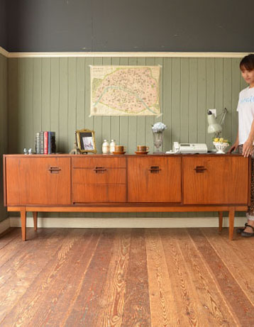 x-416-f アンティークサイドボード