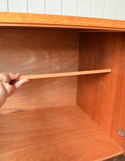 x-442-f アンティークサイドボード