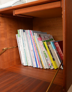 x-520-f アンティークサイドボード（マッキントッシュ）の扉内