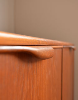 x-520-f アンティークサイドボード（マッキントッシュ）の取っ手