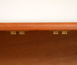 x-520-f アンティークサイドボード（マッキントッシュ）のマグネット