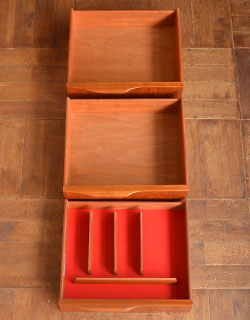 x-520-f アンティークサイドボード（マッキントッシュ）の引き出し