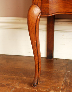 j-1026-f アンティークチェスト（ナイトテーブル）の脚