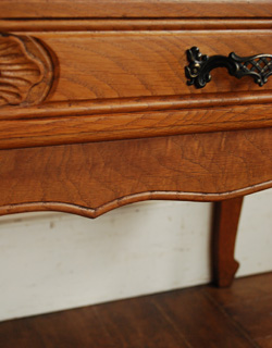 j-1038-f アンティークチェスト(ナイトテーブル)のキズ