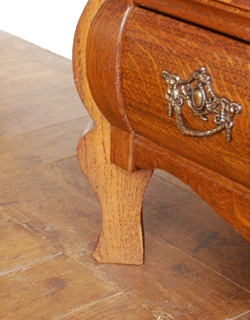 j-1072-f アンティークチェスト（コモード）の脚