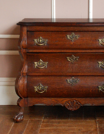 j-1150-f アンティークチェストのアップ