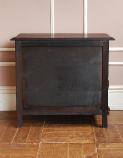 j-1150-f アンティークチェストの後ろ