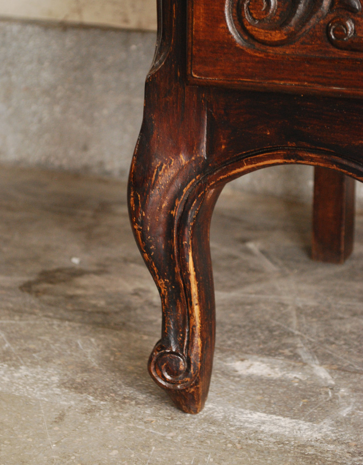 j-1234-f アンティークチェストの脚