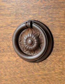 アンティークチェスト