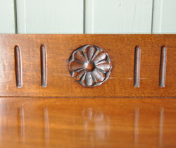 アンティークチェスト