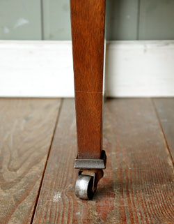 アンティークチェスト