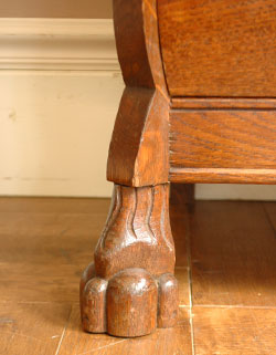 優雅なフランスの香り漂う使って便利なアンティークチェスト