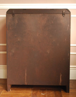 使い勝手バツグン。多機能なアンティークバチュラーチェスト