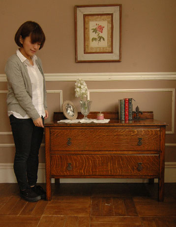 天板の上に置いても安心!可愛いチェスト