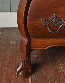 j-657-f アンティークチェスト