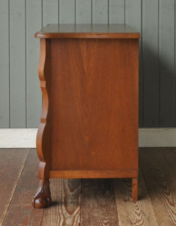 j-657-f アンティークチェスト