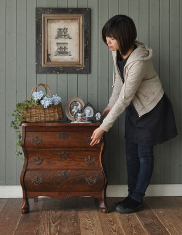 j-659-f アンティークチェスト