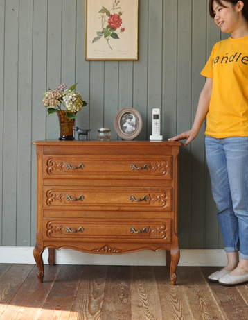 j-718-f アンティークチェスト