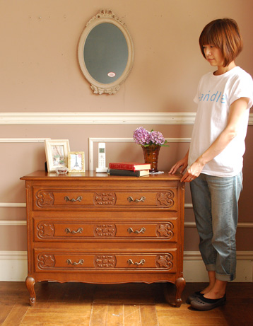 j-732-f アンティークチェスト