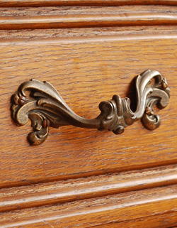 j-732-f アンティークチェスト