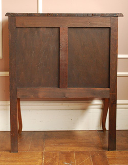 j-733-f アンティークチェスト