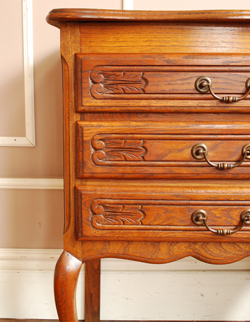 j-733-f アンティークチェスト