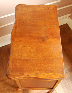 j-733-f アンティークチェスト