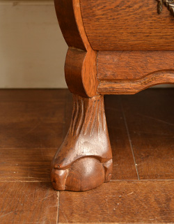 j-744-f アンティークチェスト