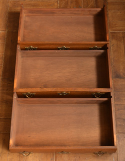 j-760-f アンティークチェスト