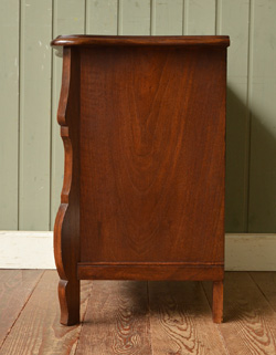 j-764-f アンティークチェスト