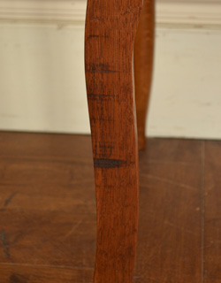 アンティークのため脚の一部に汚れがあります。ご了承ください。(j-769-f) j-769-f アンティーク チェスト