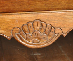 j-792-f アンティークチェストの後ろから