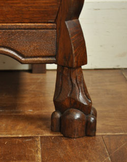 j-796-f アンティークチェストの脚
