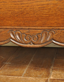 j-796-f アンティークチェストの後ろから