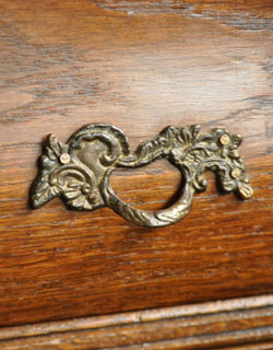 j-796-f アンティークチェストの取っ手