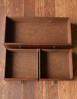 j-839-f アンティークチェスト