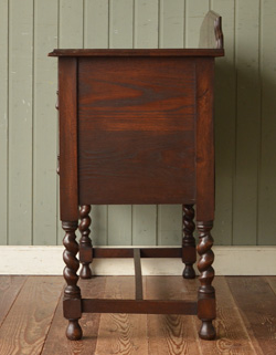 j-839-f アンティークチェスト